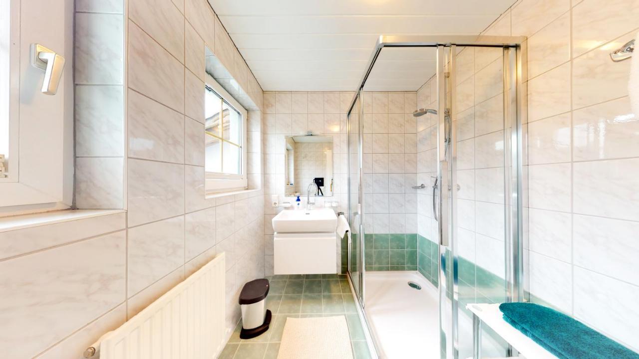 Zimmer Enzian Langenfeld Luaran gambar