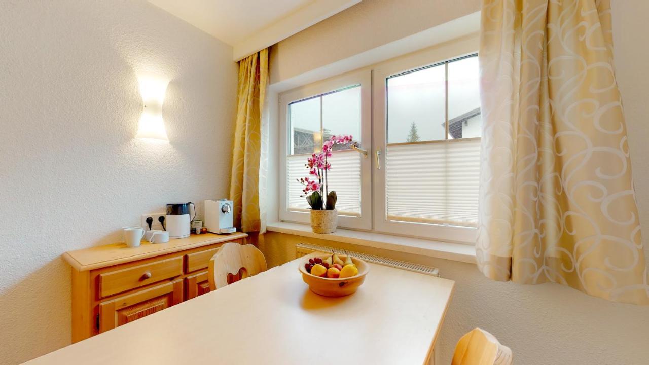 Zimmer Enzian Langenfeld Luaran gambar